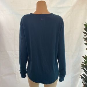 Women Long Sleeve All in Motion Tee Size: XL